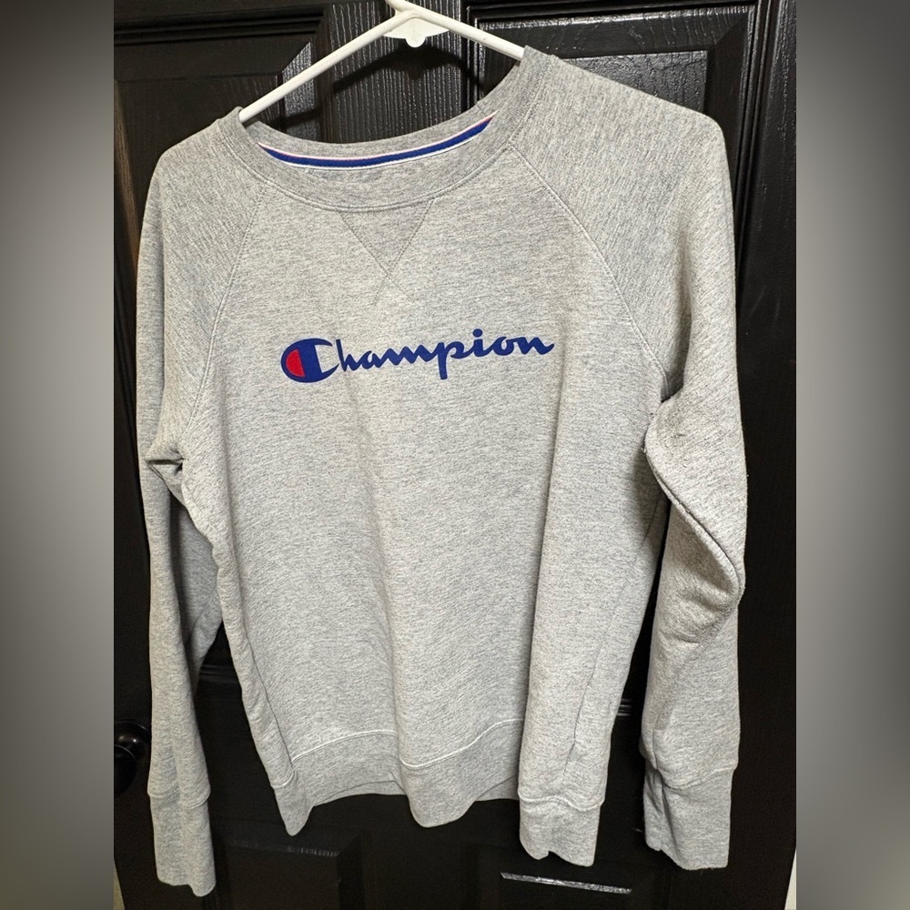 Champion Women's Heather Gray Crew Neck Sweater